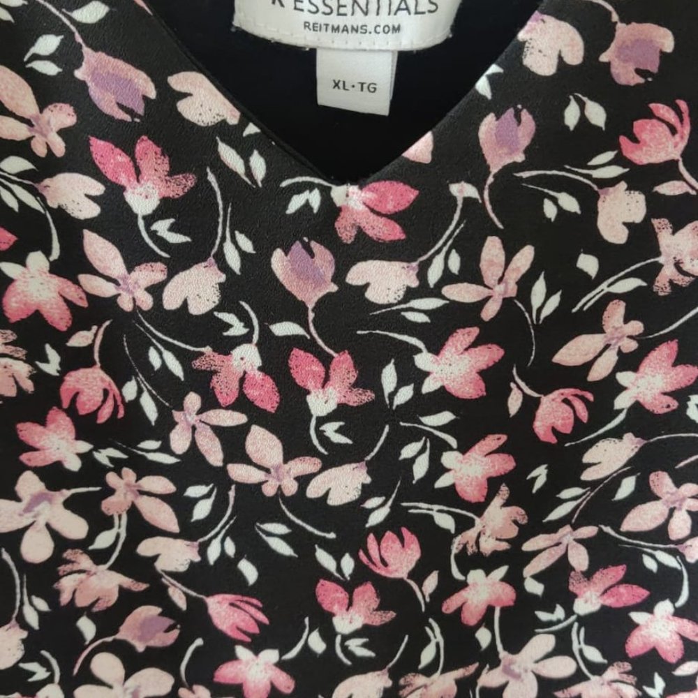 Reitmans Reversible R Essentials Cami / Blouse - Picture 2 of 10